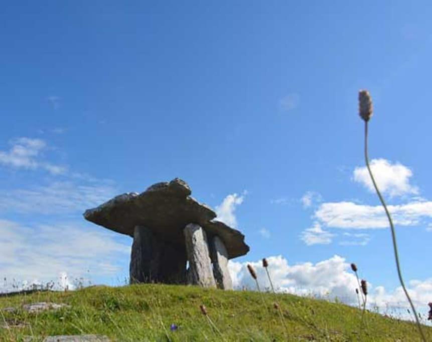 Into The Burren Hotel Murroogh Ngoại thất bức ảnh
