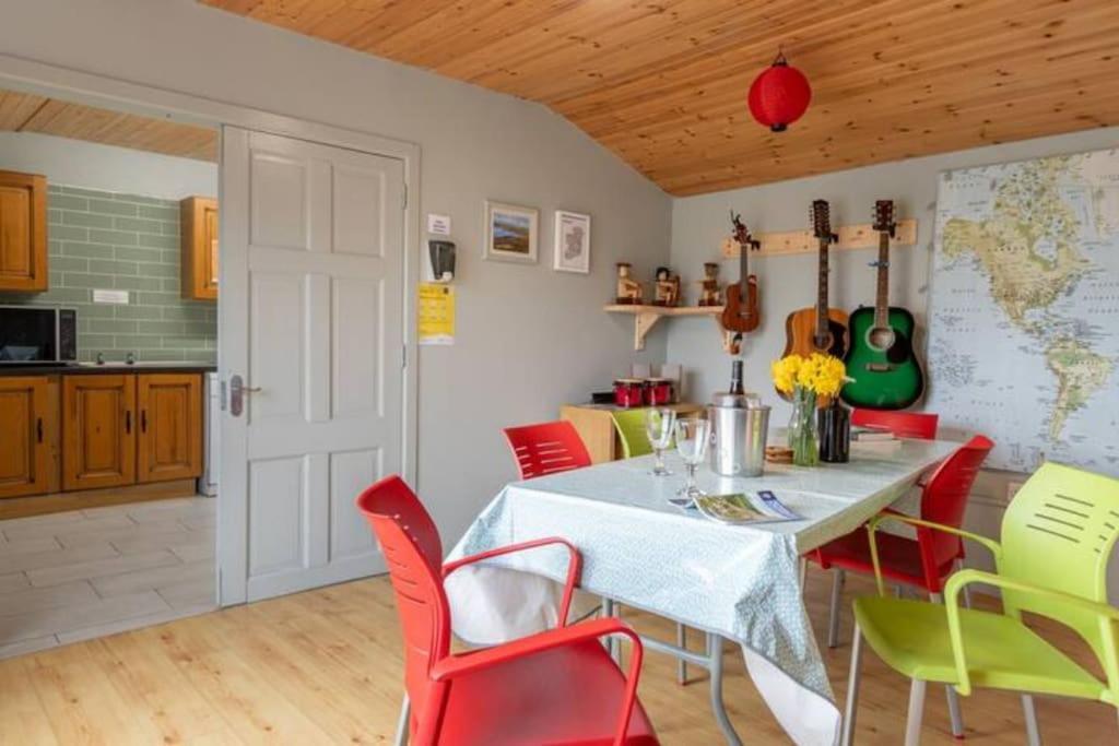 Into The Burren Hotel Murroogh Ngoại thất bức ảnh